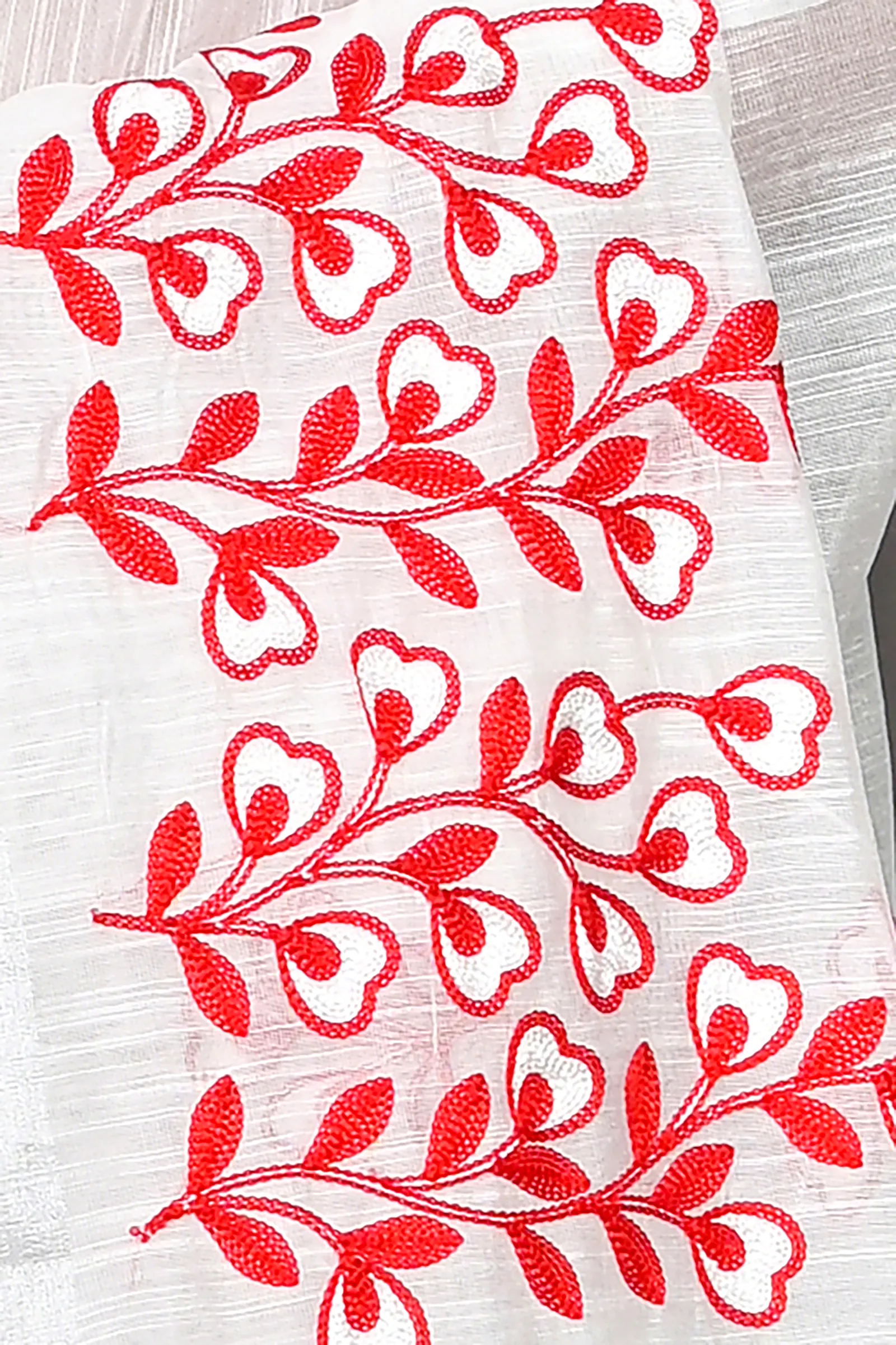 White Cotton Blended Paroni Embroidery Handloom saree (493)